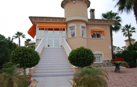 Belle villa en location a Benferri (Alicante)