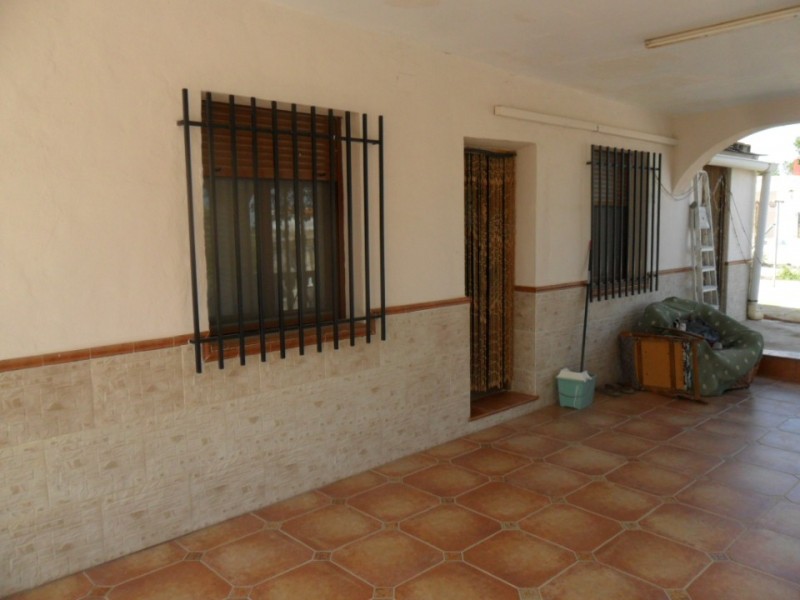 zu verkaufen - Villa - Hondon de las Nieves - Urbanizaciones