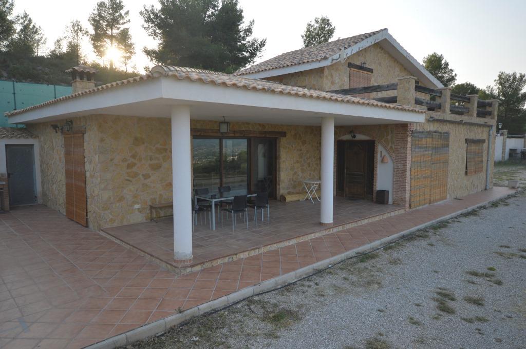 Alquiler  - Chalet - Alicante - Castalla