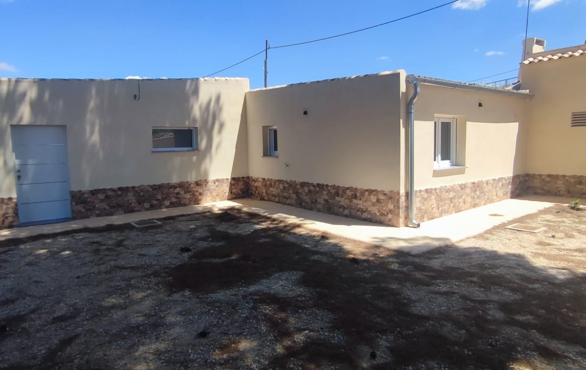 Rent - Villa - Pinoso