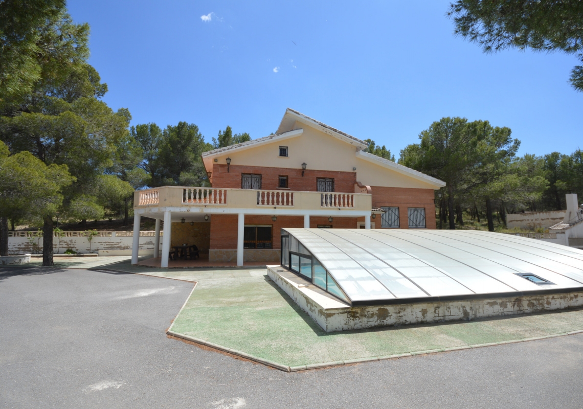 Alquiler  - Villa - Alicante - Castalla