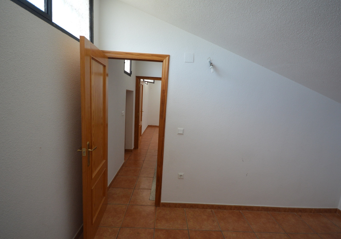 Alquiler  - Villa - Alicante - Castalla