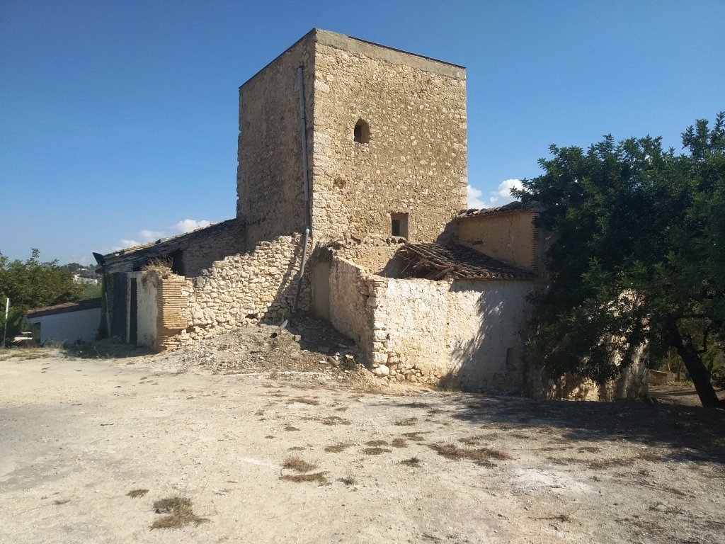  Sale - Finca - Ontinyent