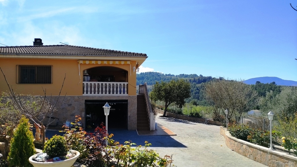  Sale - Villa - Benillup