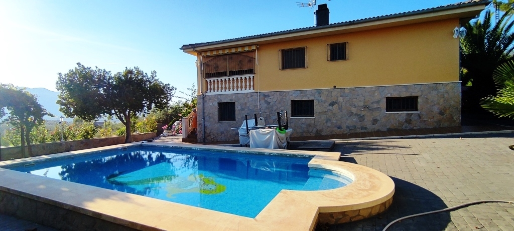  Sale - Villa - Benillup