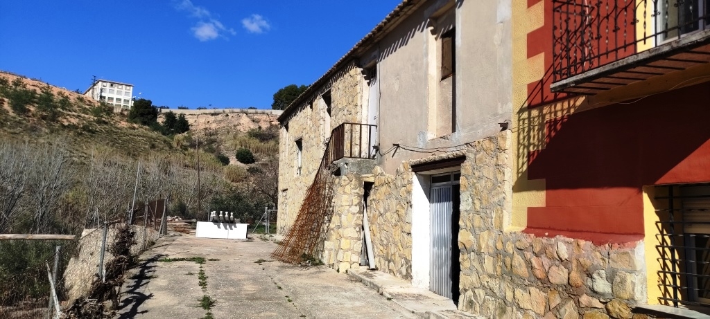 Te koop - Finca - Alcoy