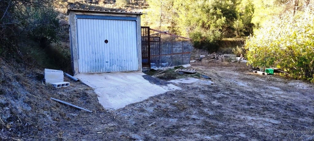  Sale - Finca - Alcoy