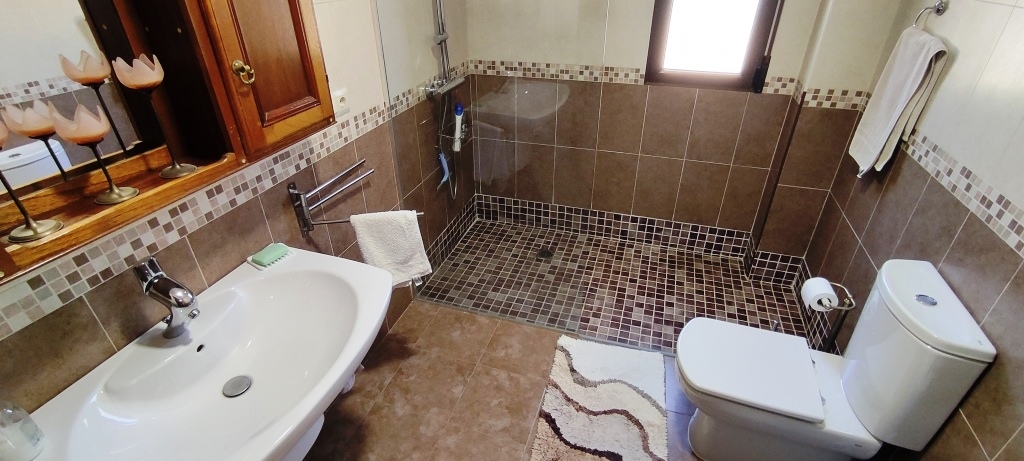  Sale - Villa - Balones