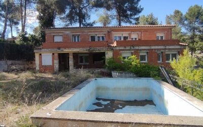 Villa -  Sale - Alcoy - Alcoy