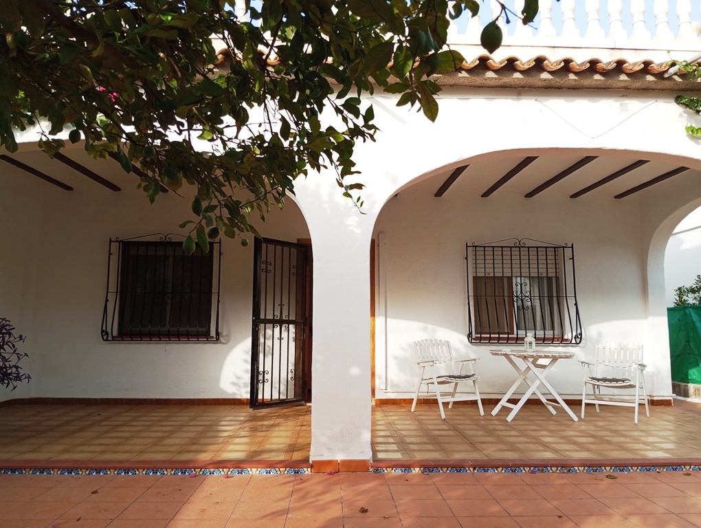 Na sprzedaż - Villa - Oliva