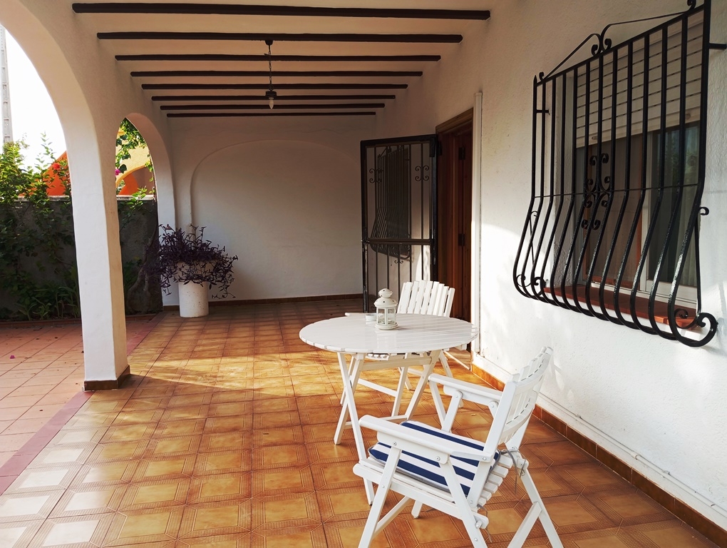 Na sprzedaż - Villa - Oliva