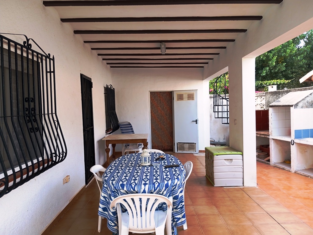 Na sprzedaż - Villa - Oliva