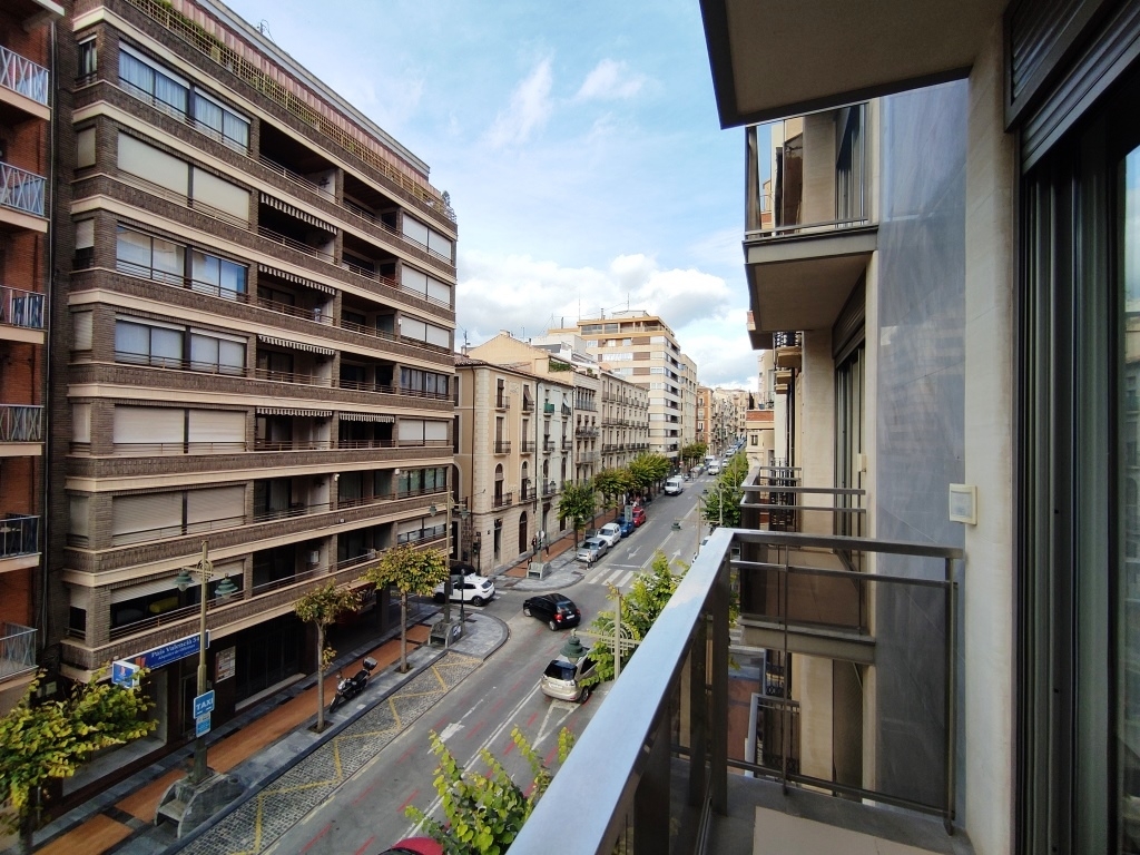  Sale - Apartment - Alcoy