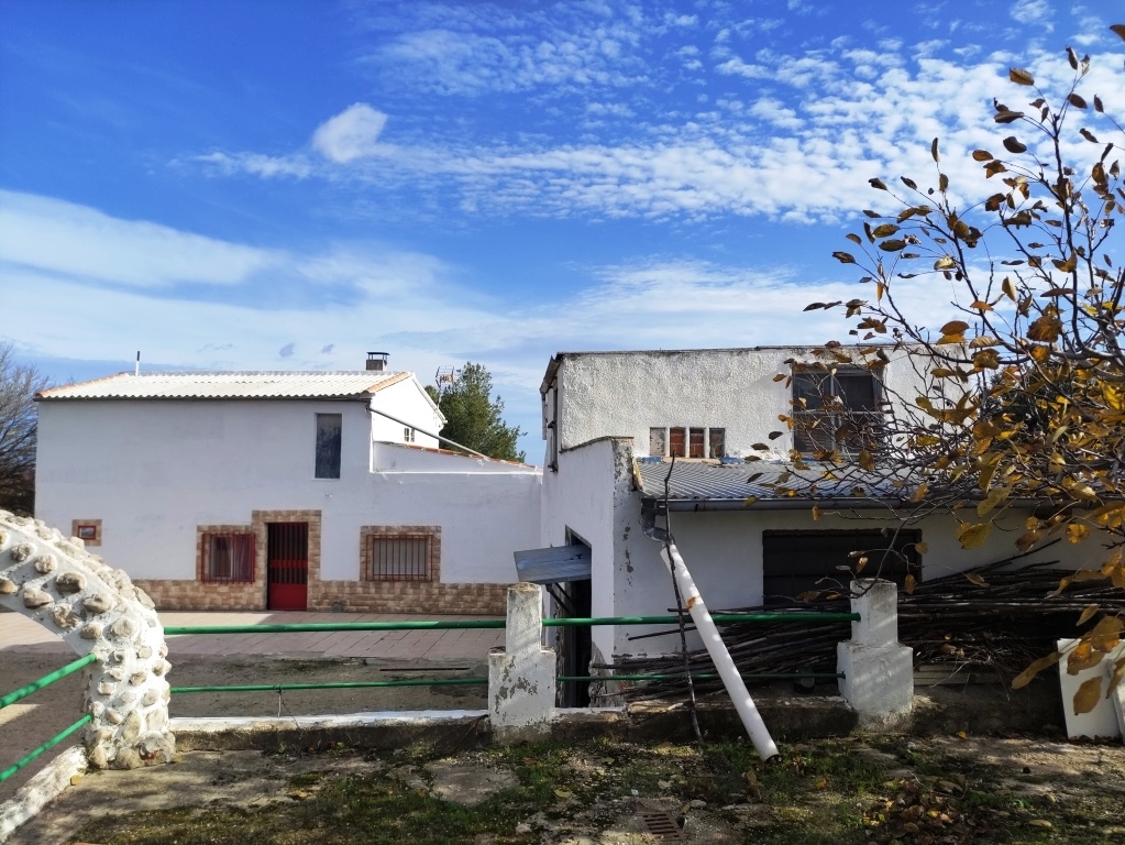 Sale - Country House - Ontinyent