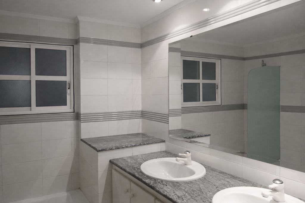 Na sprzedaż - Apartment - Pego